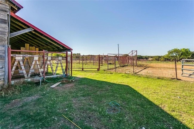 Building Photo - 3400 Grindstone Rd