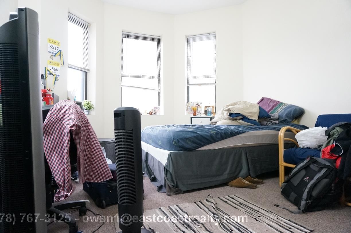 Foto principal - 828 Beacon St