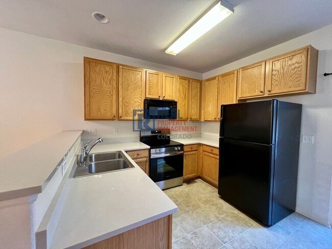 Building Photo - 15612 E 96th Way