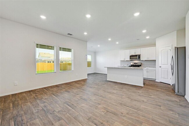Foto del edificio - 1711 Windsor Blvd