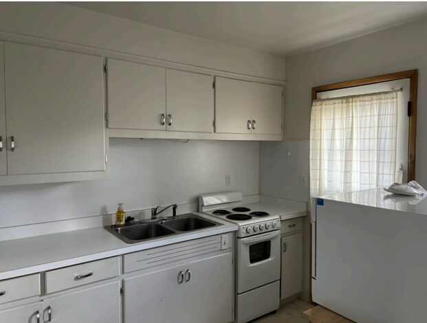 Foto del edificio - 2010 Harwitch Rd