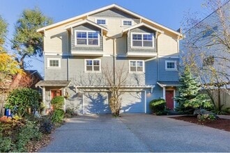 Building Photo - 3422 22nd Ave W