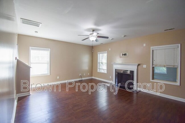 Building Photo - 6023 Daybrook Ct