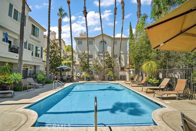 Foto principal - 5417 Marine Ave