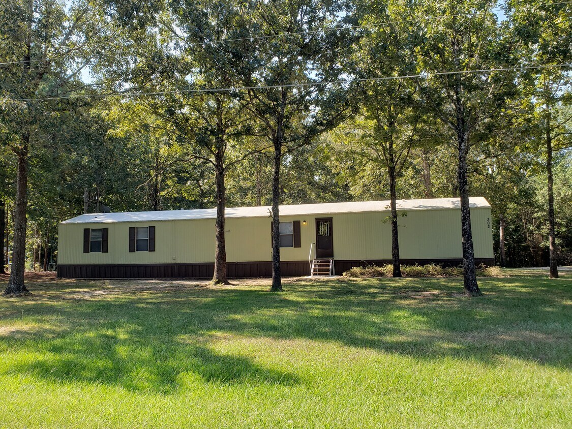 Primary Photo - 302 Ward Rd