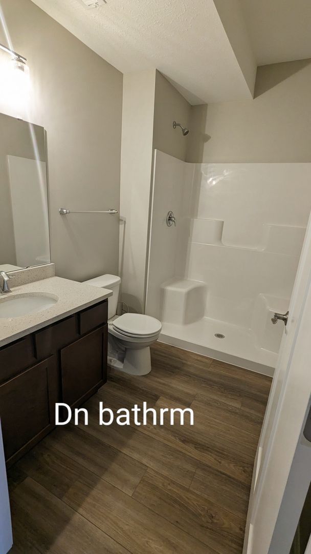 Foto del edificio - 2023 Beautiful 3 Bedroom home with first floor master bedroom