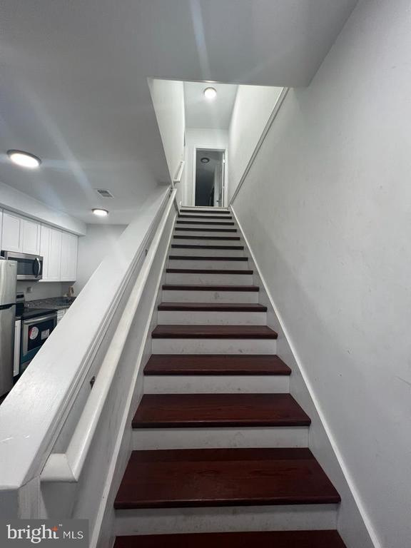 Foto del edificio - 1321 E Biddle St