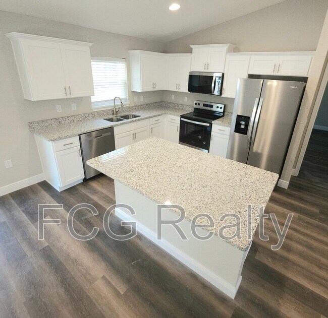 Foto del edificio - 8183 N Dyke Way