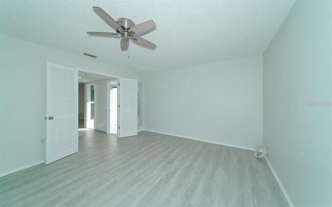 Building Photo - 2137 Couver Dr