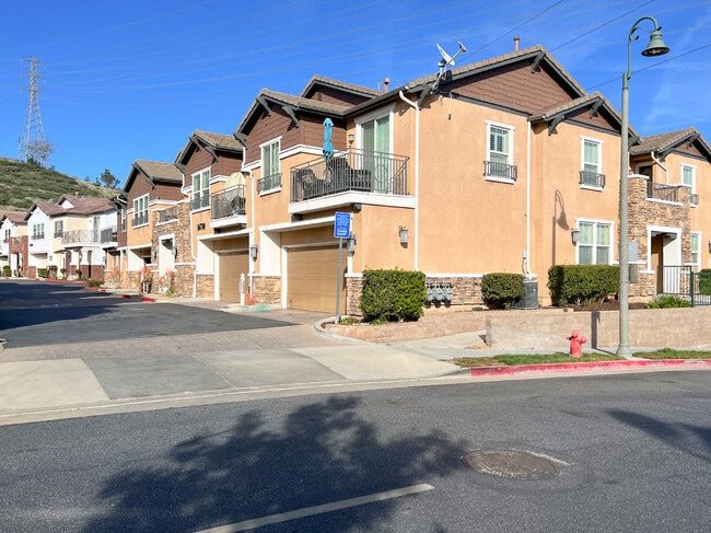 Building Photo - 16710 Nicklaus Dr