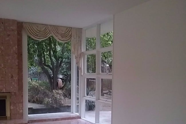 Large Living Room - 1328 N Louise St