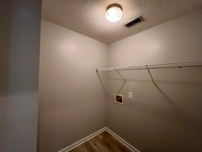 Building Photo - Cute 3 BR 2 Bath Home in Smyrna - Available Now!