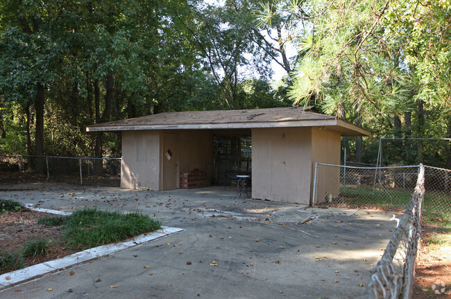 Building Photo - Granville Townhouse Apartments