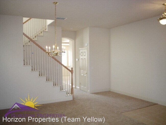 Foto del edificio - 5 br, 3 bath House - 8205 Rebekah Ct