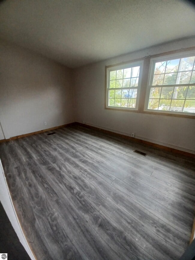 Building Photo - 10156 Virginia St