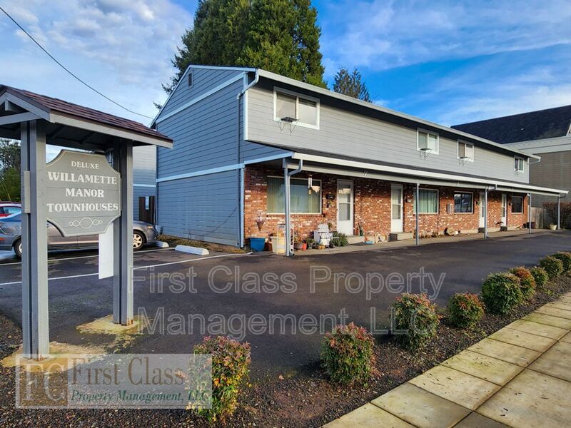 Primary Photo - 1614 Willamette Falls Dr