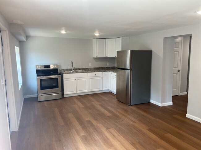 Foto del edificio - 4110 Garnet Dr