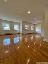 Building Photo - 306 Tappan St
