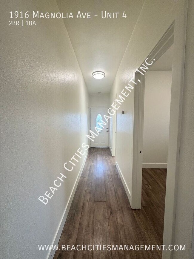 Foto del edificio - 1916 Magnolia Ave