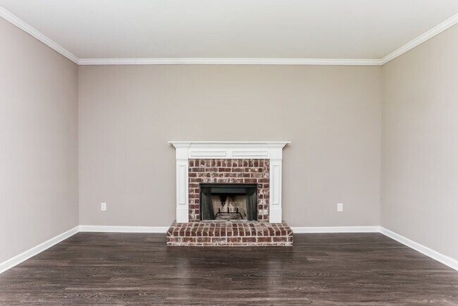 Foto del edificio - 634 Fieldcrest Dr