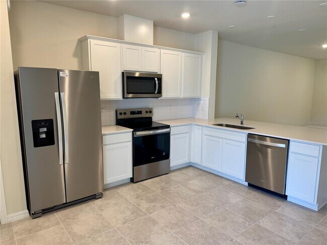 Building Photo - 3646 Oceanic Cv