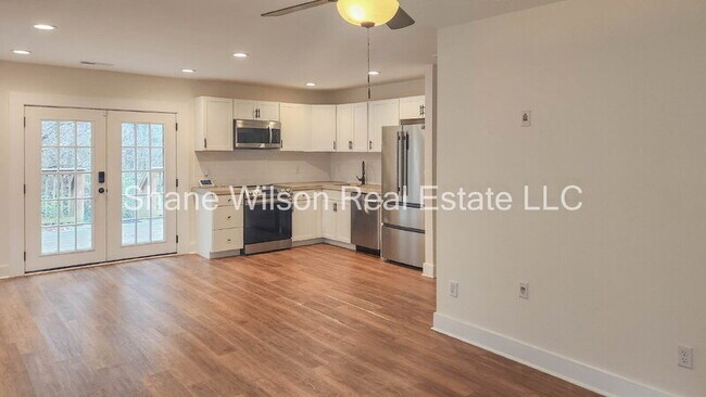 Foto del edificio - 3610 Anderson Ave