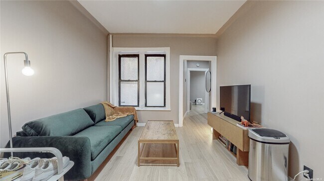 Foto del edificio - 83-64 Talbot St