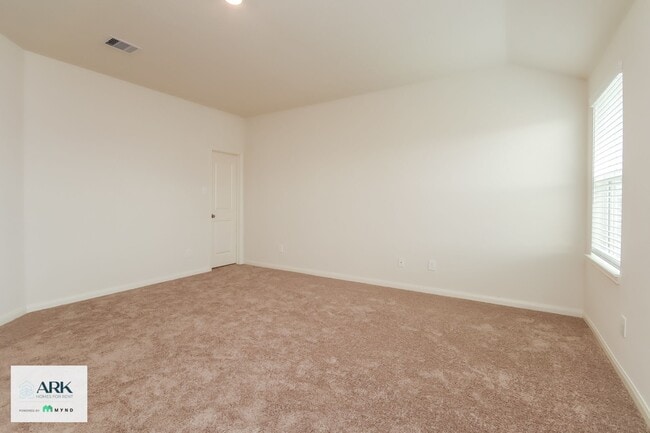 Building Photo - 5826 Sapphire Lagoon Rd