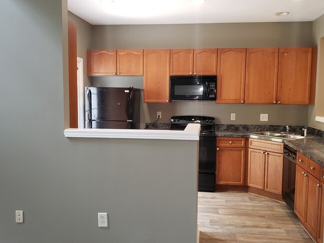 Building Photo - 2125 Goldwaite Ct NW