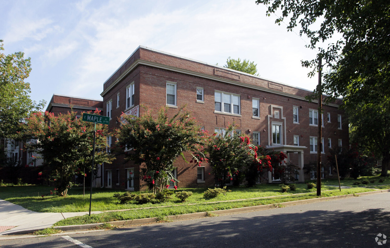 Building Photo - Commonwealth Ave Apts.