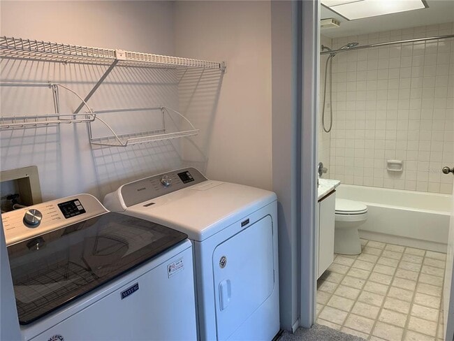 Building Photo - 1320 Pasadena Ave S