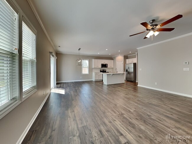 Building Photo - 122 Carissa Dr