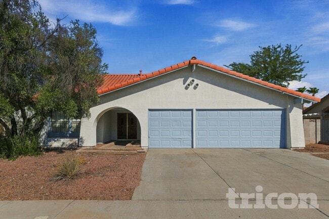 Building Photo - 320 Oliveiro Ct