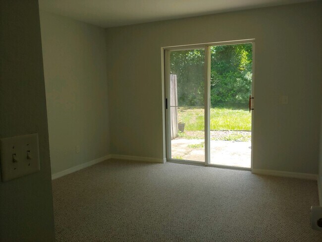 Building Photo - 1161 N Lion Cub Pt
