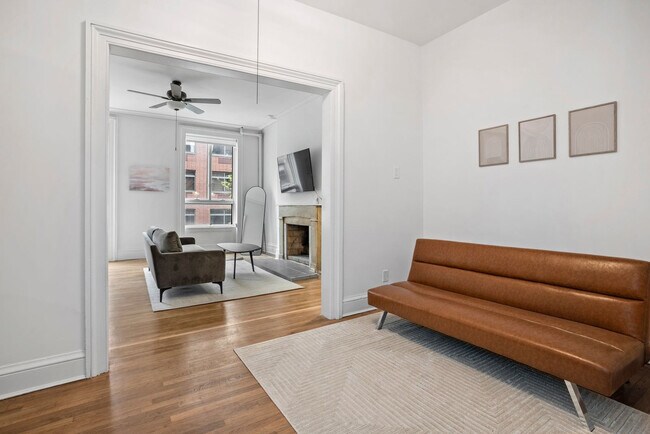 Foto del edificio - 257 W 19th St