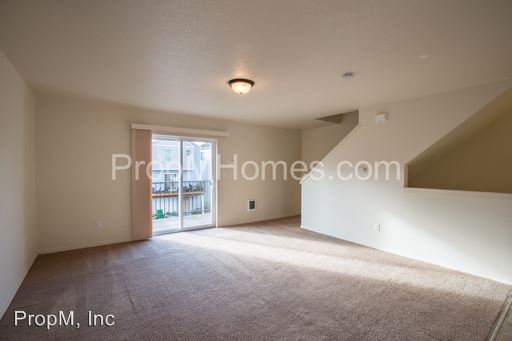 Building Photo - 2773 SE 84th Ave