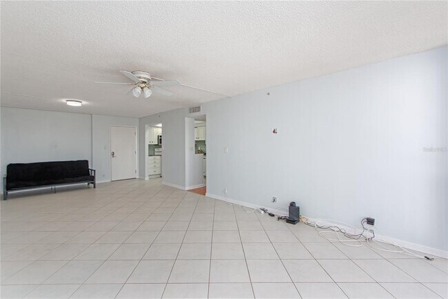 Foto del edificio - 255 Dolphin Point
