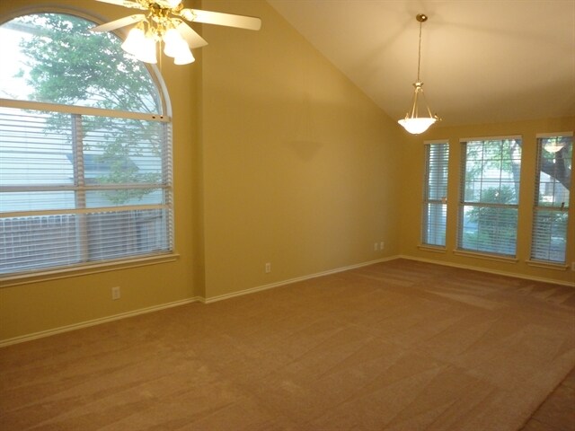 Foto del edificio - 3552 Peachtree Ln