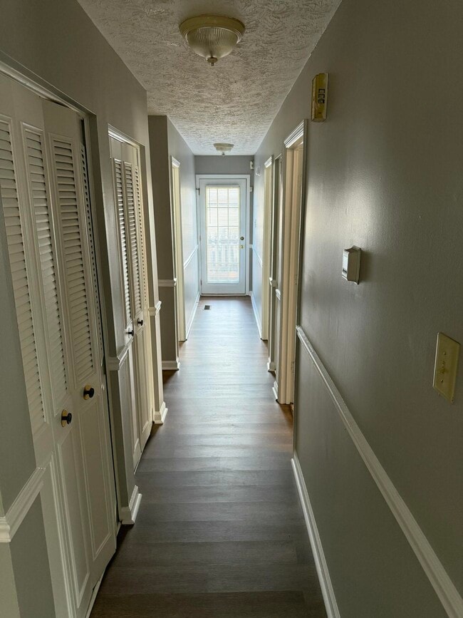 Building Photo - 2801 Winter Garden