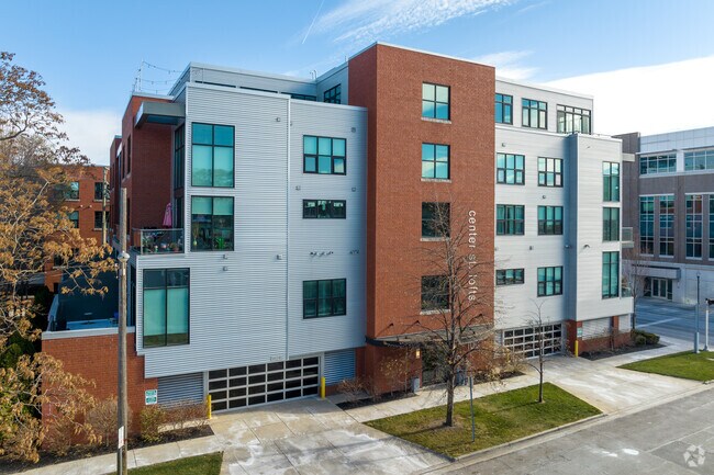 Entrada - Center Street Lofts