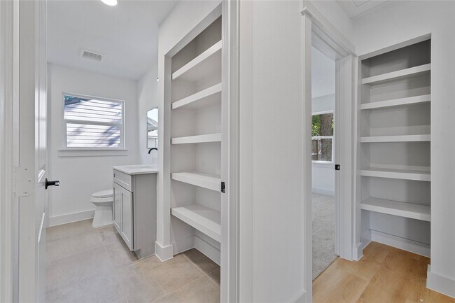 Foto del edificio - 5114 Keystone St