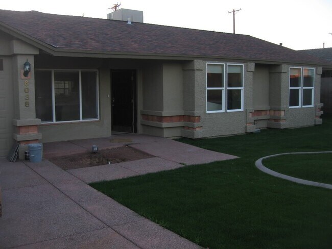 Foto del edificio - 6038 N 17th Pl