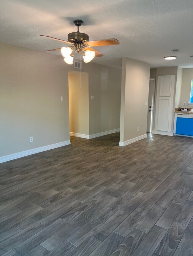 Building Photo - 18018 Santolina Ln