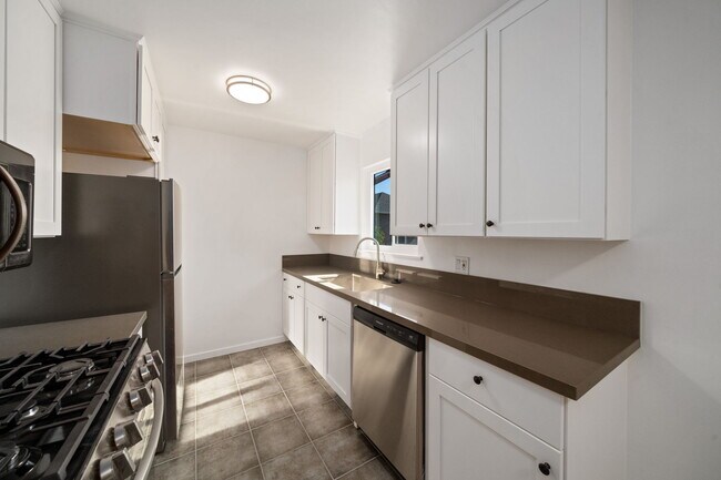 Foto del edificio - 734 Linden Ave