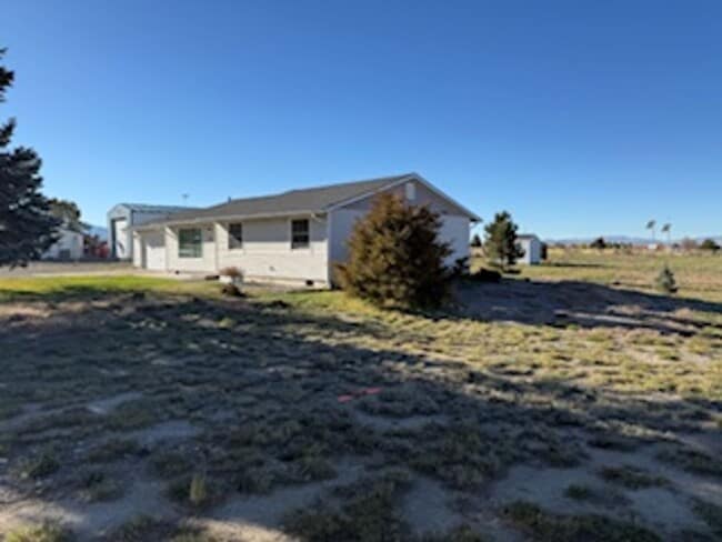 Building Photo - 379 Lawndale Dr