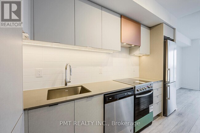 Photo du bâtiment - 30 Gibbs Rd