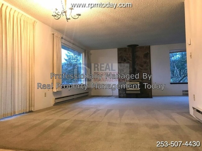 Building Photo - 4009 Burnham Dr