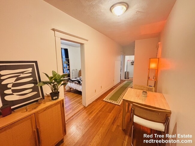 Building Photo - 15 Scottfield Rd