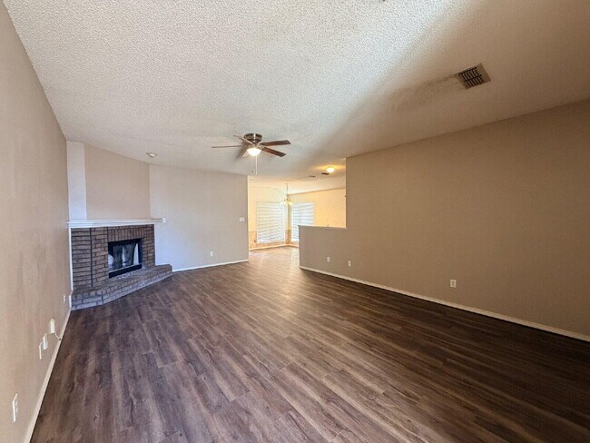 Foto del edificio - 6126 16th St