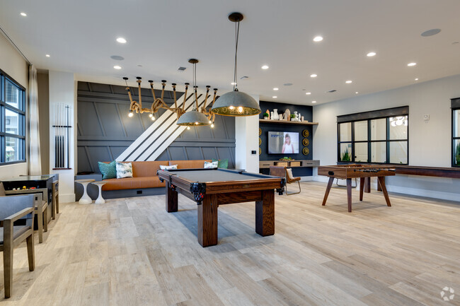 Interior Photo - Vida Winter Garden